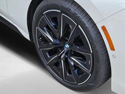 2023 BMW 760 i xDrive