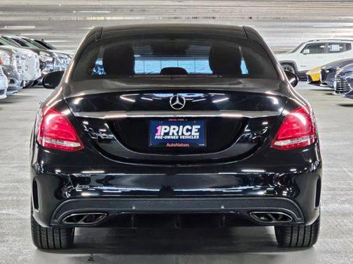 Obsidian Black Metallic 2016 Mercedes-Benz C-Class 4MATIC