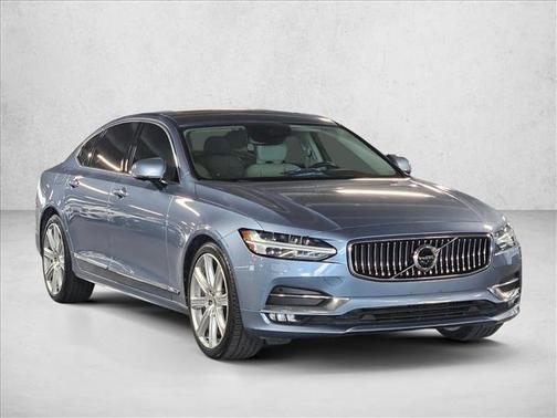 Mussel Blue Metallic 2020 Volvo S90 T6 Inscription