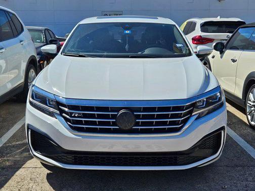 2021 Volkswagen Passat 2.0T R-Line