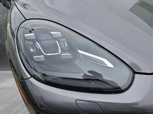 2016 Porsche Cayenne GTS