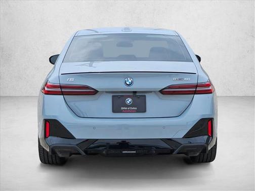 Brooklyn Grey Metallic 2026 BMW i5 eDrive40