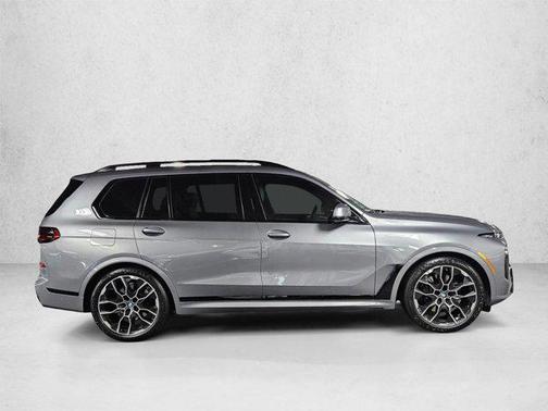 Skyscraper Grey Metallic 2024 BMW X7 xDrive40i