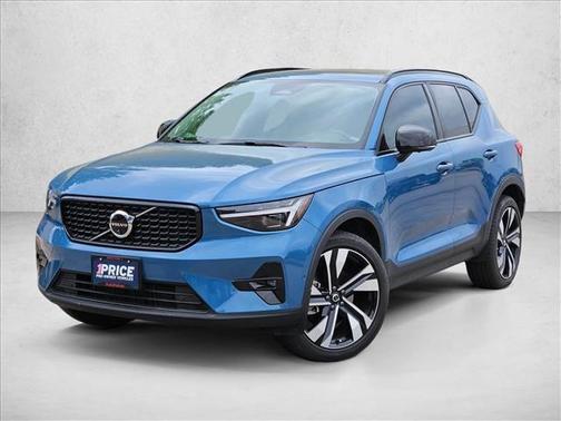 Fjord Blue Metallic 2024 Volvo XC40 B5 Ultimate Dark Theme