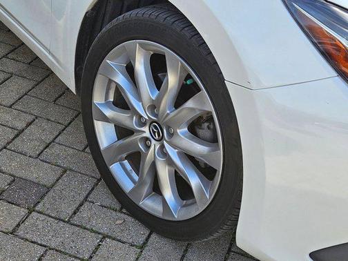 2015 Mazda Mazda3 s Grand Touring