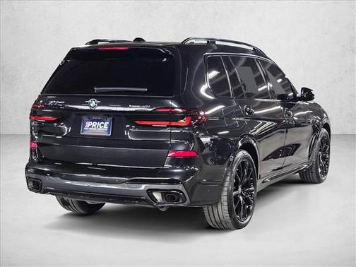 Black Sapphire Metallic 2025 BMW X7 xDrive40i