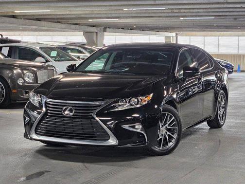 2017 Lexus ES 350 Base
