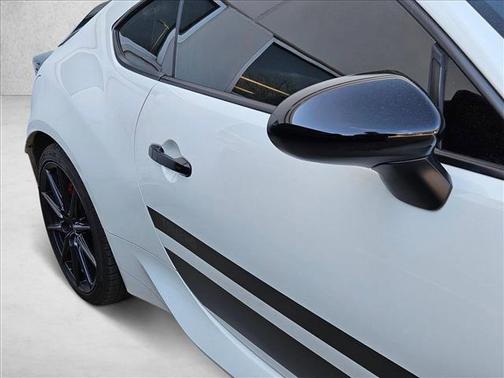 2024 Toyota GR86 Base