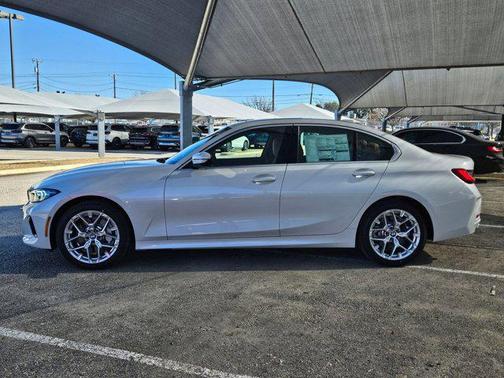 2025 BMW 330 330i Sedan