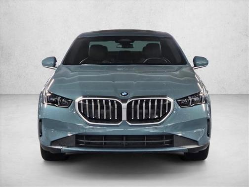 2025 BMW 530 xDrive