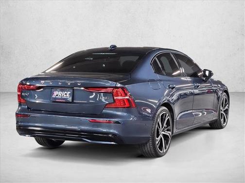 Denim Blue Metallic 2024 Volvo S60 B5 Plus Dark Theme