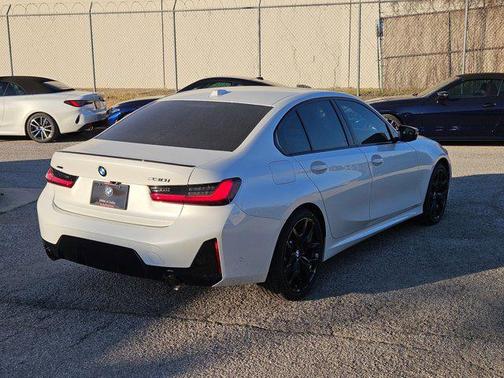 2026 BMW 330 xDrive NA