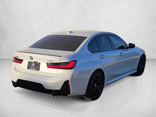 2026 BMW 330 xDrive NA