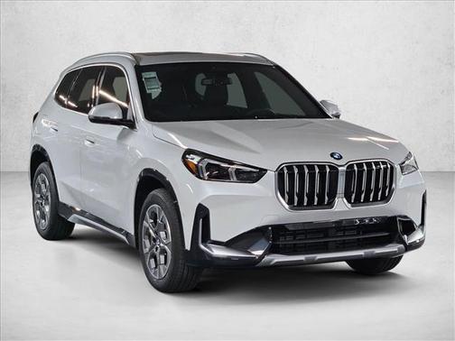 Mineral White Metallic 2026 BMW X1 xDrive28i