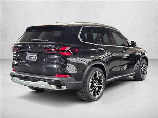Black Sapphire Metallic 2026 BMW X5 xDrive40i