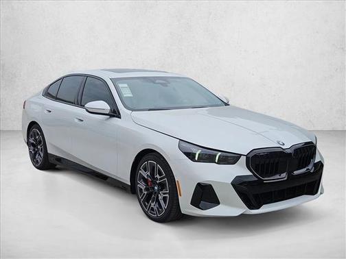 Mineral White Metallic 2027 BMW 530 i