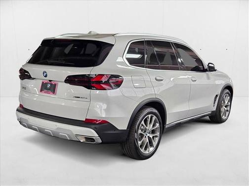2026 BMW X5 PHEV xDrive50e