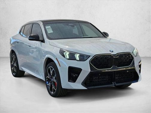 Alpine White 2026 BMW X2 xDrive28i