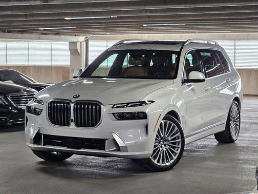 2024 BMW X7 xDrive40i