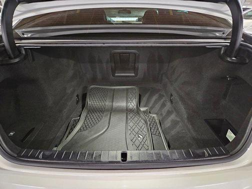 2019 BMW 740 740i