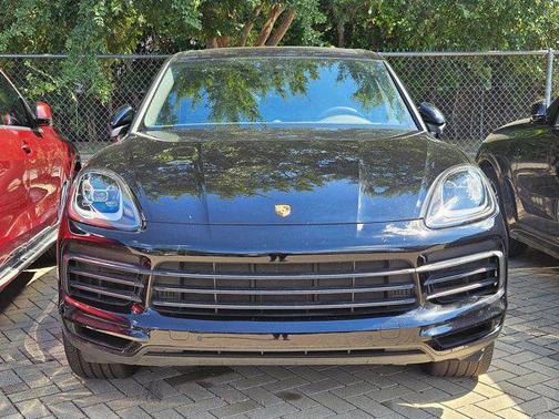 2022 Porsche Cayenne S