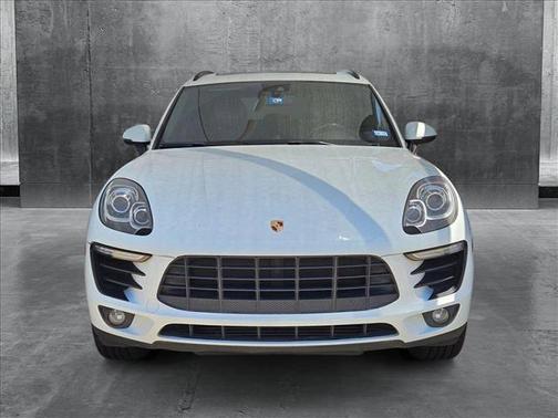 2017 Porsche Macan Base