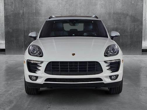2017 Porsche Macan Base