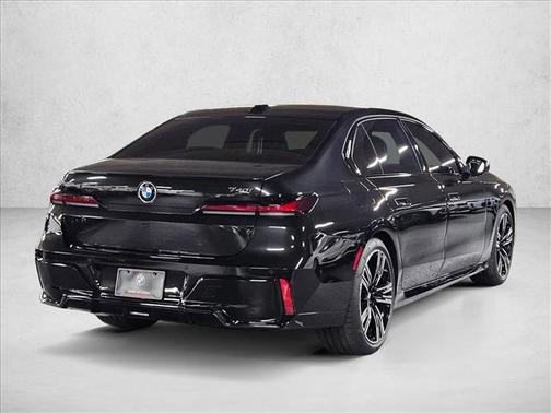 Black Sapphire Metallic 2026 BMW 740 740i