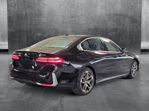 2024 BMW i5 eDrive40
