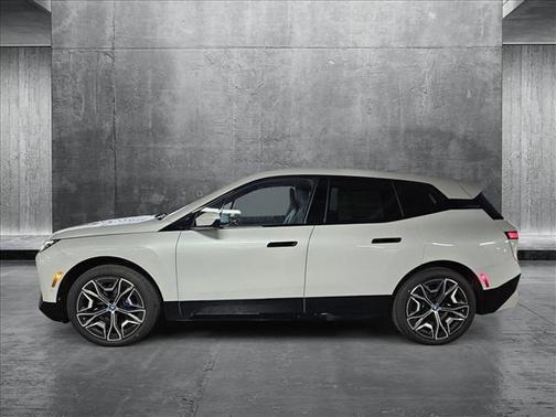 2025 BMW iX xDrive50