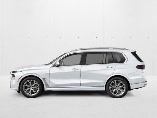Mineral White Metallic 2027 BMW X7 xDrive40i