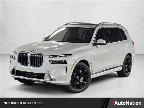 Mineral White Metallic 2027 BMW X7 xDrive40i