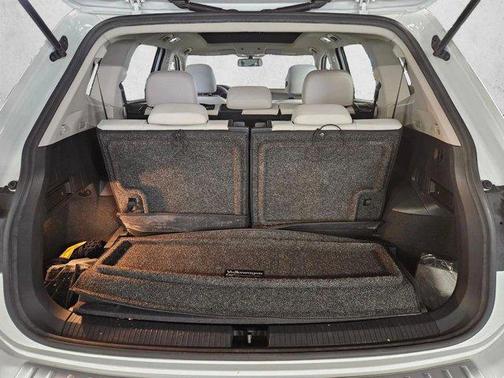 Pure White 2021 Volkswagen Tiguan 2.0T SE