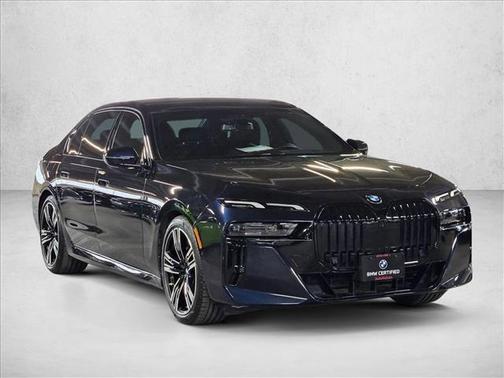 Carbon Black Metallic 2023 BMW 740 i
