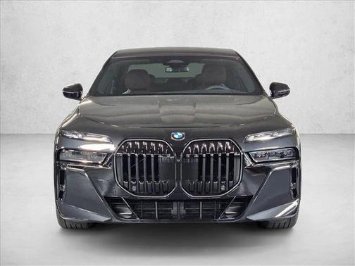Black Sapphire Metallic 2026 BMW 760 xDrive