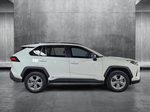 2022 Toyota RAV4 Hybrid LE
