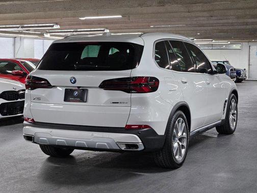 2026 BMW X5 PHEV xDrive50e