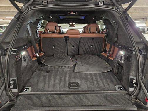 Dravit Grey Metallic 2024 BMW X7 M60i