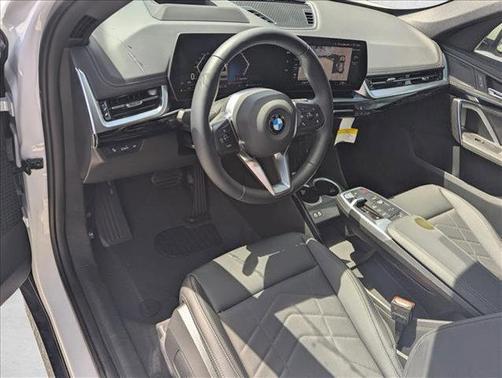 Mineral White Metallic 2026 BMW X1 xDrive28i