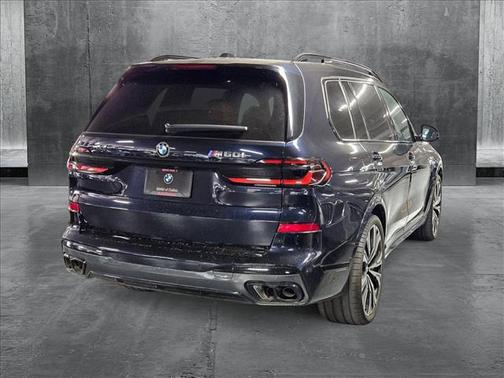 2025 BMW X7 M60i