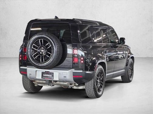 2024 Land Rover Defender 110 P300