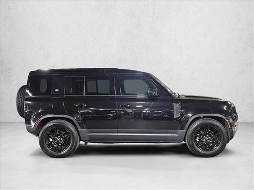 2024 Land Rover Defender 110 P300