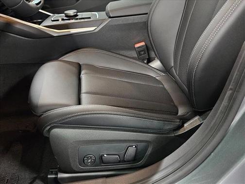 Skyscraper Grey Metallic 2025 BMW 330 i