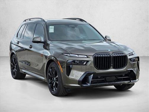 Manhattan Green Metallic 2027 BMW X7 xDrive40i