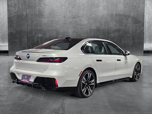 2025 BMW i7 xDrive60