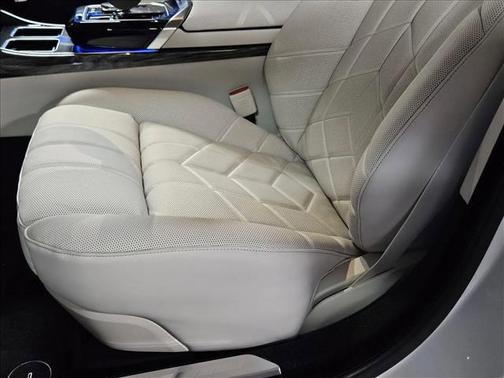 2025 BMW i7 xDrive60