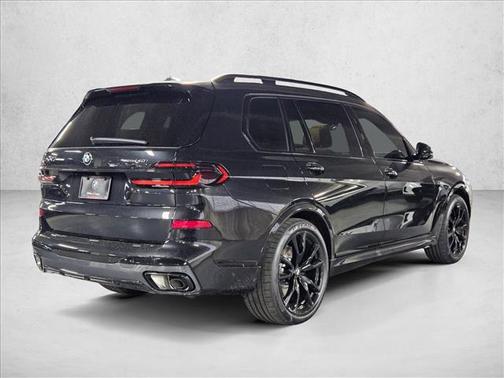 Black Sapphire Metallic 2027 BMW X7 xDrive40i