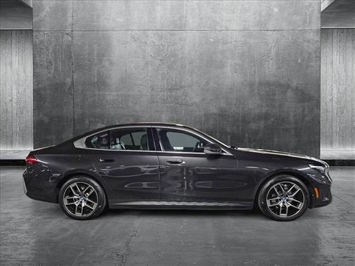 2024 BMW i5 eDrive40