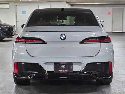 Brooklyn Grey Metallic 2026 BMW 740 740i