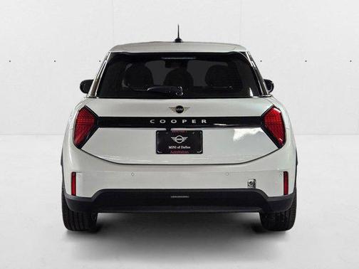 Nanuq White Metallic 2026 MINI Hardtop Cooper